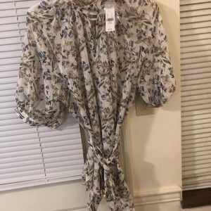 NWT NY & Co Floral Keyhole Top